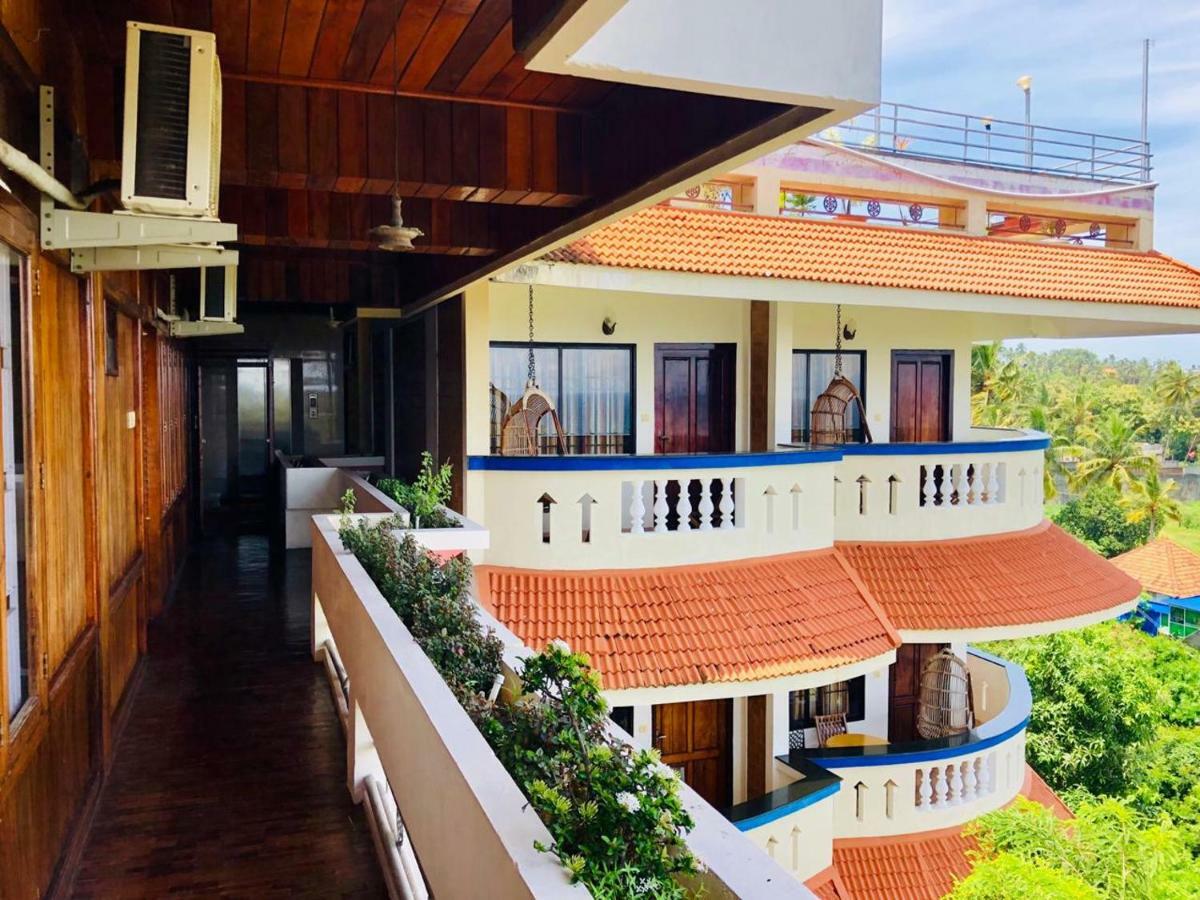 Ayurlaya Beach Retreat Kovalam Exterior photo