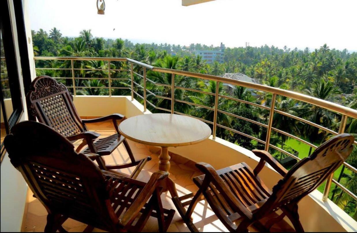 Ayurlaya Beach Retreat Kovalam Exterior photo