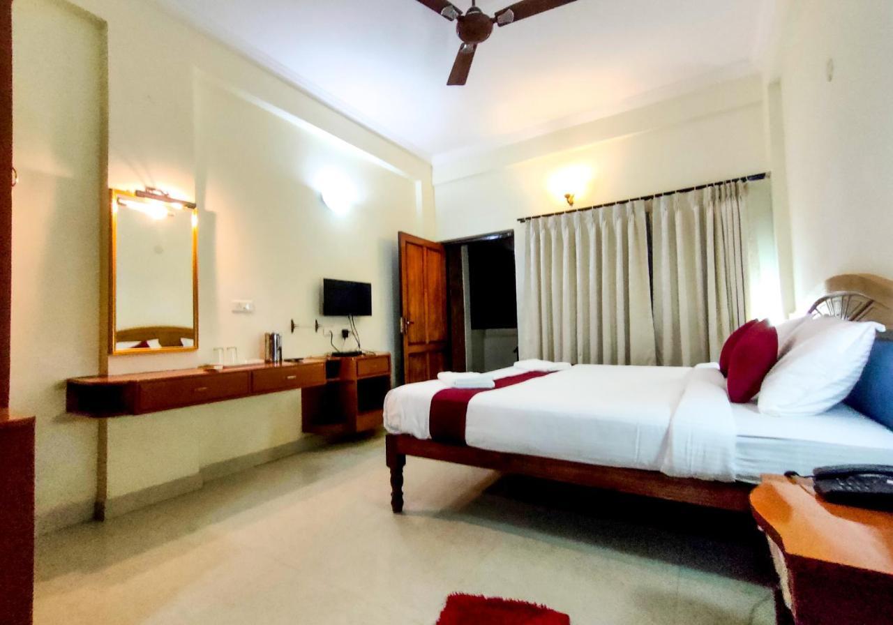 Ayurlaya Beach Retreat Kovalam Exterior photo